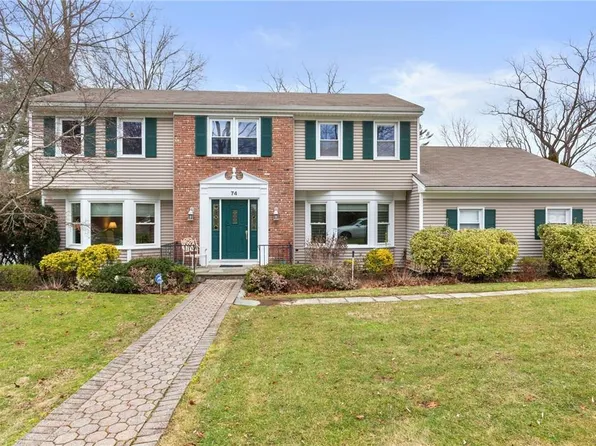 74 Vaneck Drive, New Rochelle, NY 10804