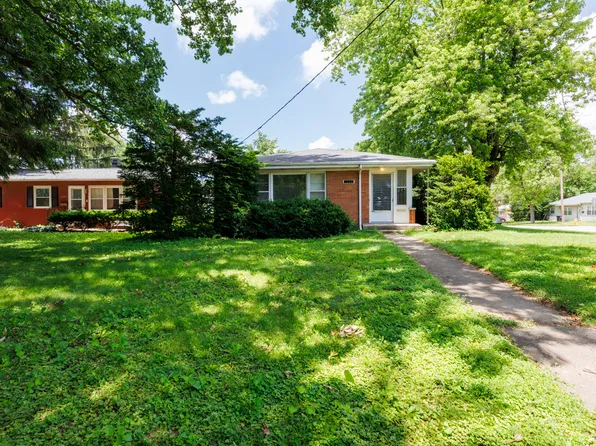 1308 Croxton Ave, Bloomington, IL 61701