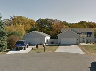 412 Orchard St, Horace, ND 58047