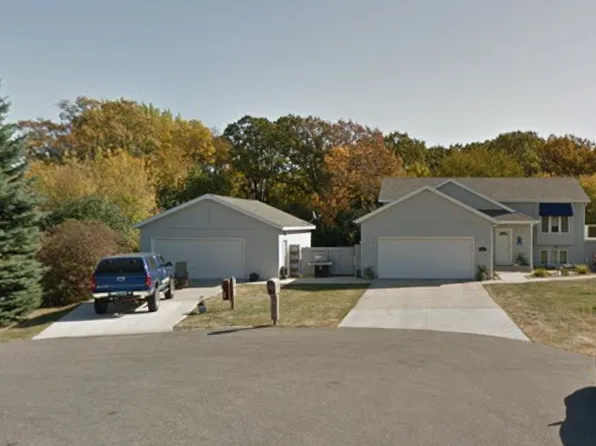 412 Orchard St, Horace, ND 58047