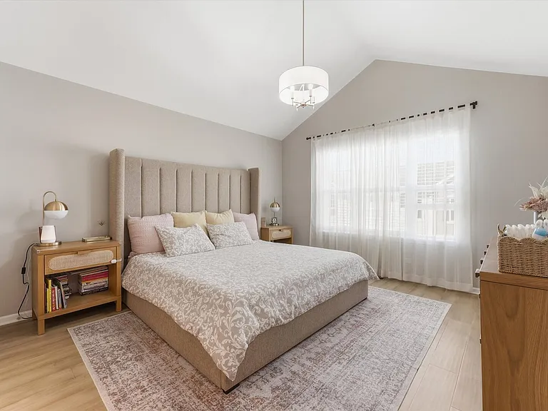 30W023 Brayman Ct — Photo 11