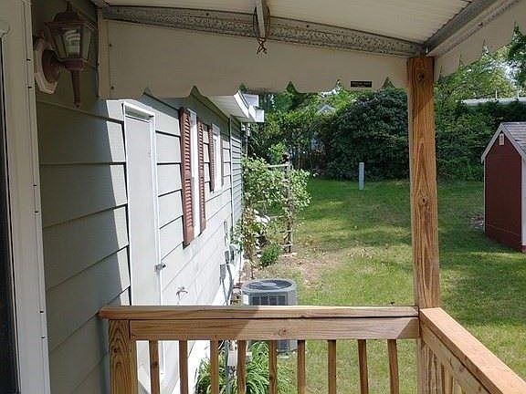 4th image of 99 Holly Rd