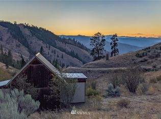 8 Tyee View Loop Rd, Orondo, WA 98843