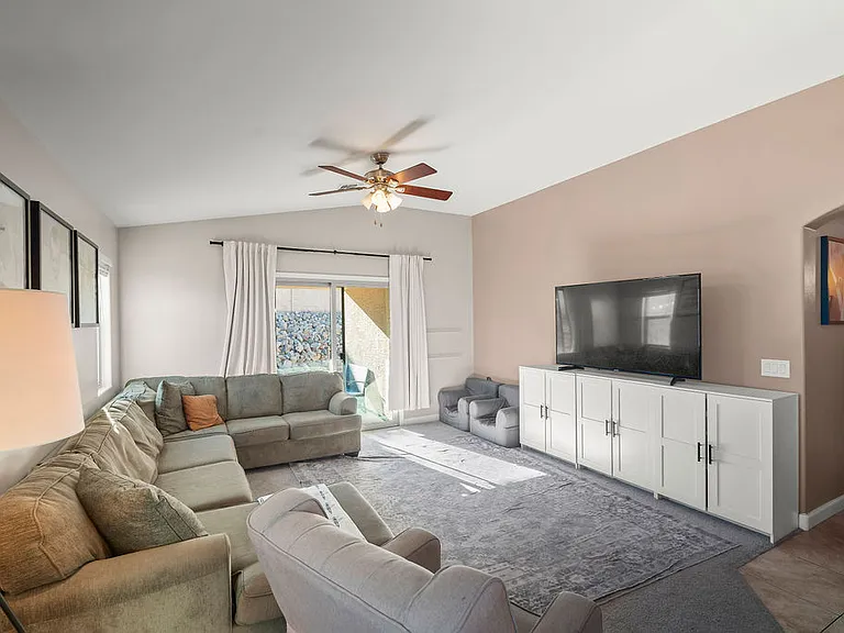 357 W Herschel H Hobbs Pl — Photo 8