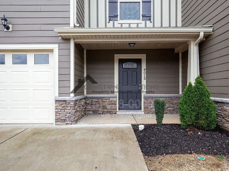 4018 Commons Dr — Photo 2