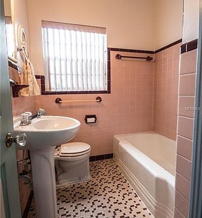 2nd image of 2408 Betty St
