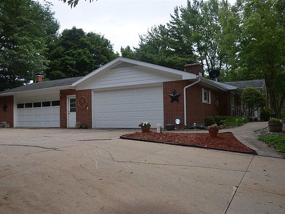 3rd image of 60524 County Road 1