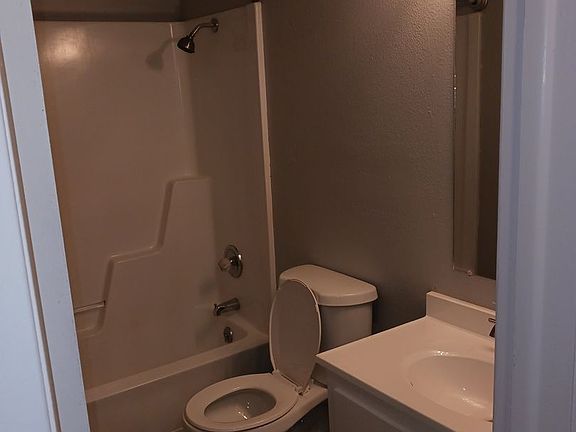 5th image of 2355 E Pawnee St #2B-2Ba-950Sqft