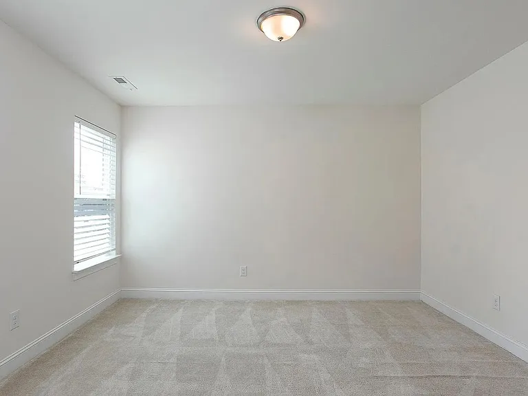 24 Tradewind Ct — Photo 4