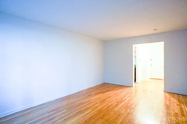 Rented by City Connections Realty | media 11