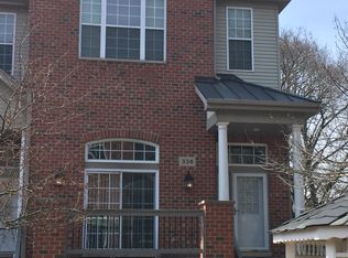 336 N Harrison St, Algonquin, IL 60102