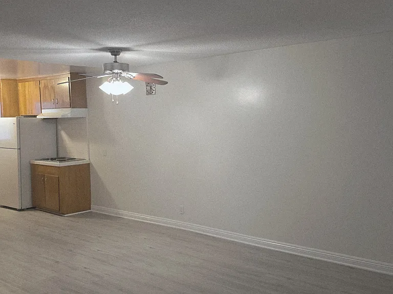 120 Alamitos Ave #9 — Photo 4