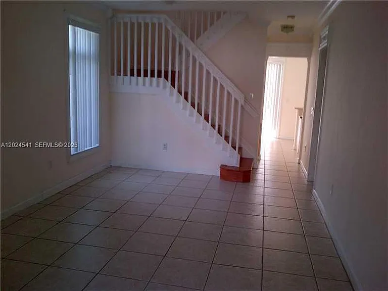 5702 NW 112th Ct #5702 — Photo 8