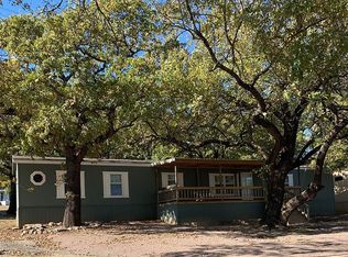 8461 Docks Dr, Kingston, OK 73439