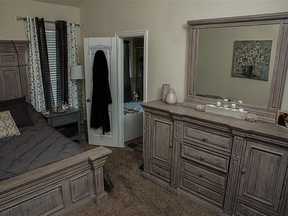3rd image of 16414 Darlington Meadow Ct
