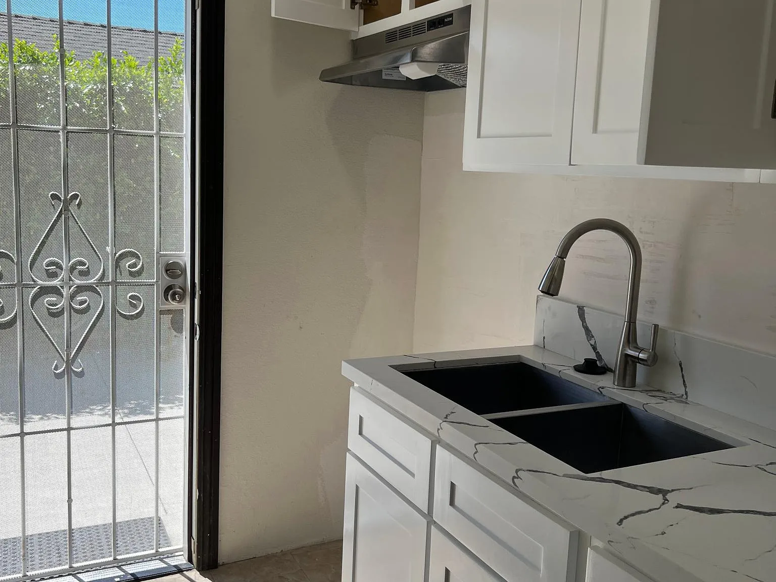 12717 Waldorf Dr — Photo 4