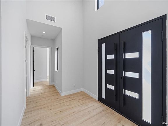 4th image of 3456 Sunglow Drive