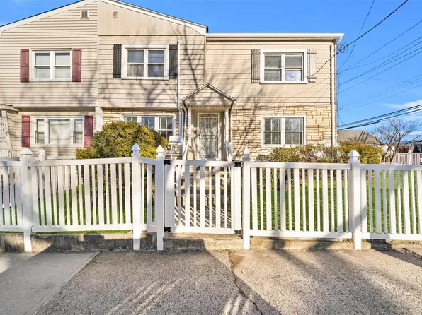 2904 Yates Avenue, Bronx, NY 10469