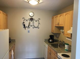 41 E Division St, Chicago, IL