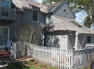 38 Flying Cloud Cir #826, Mashpee, MA 02649