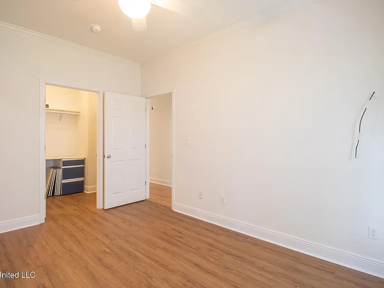 126 Miramar Ave — Photo 17