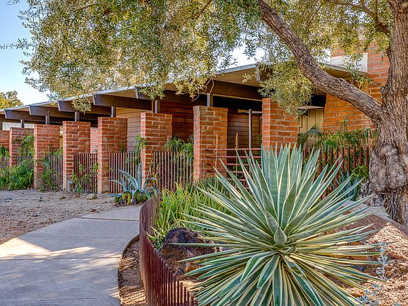 4th image of 3015 E Topaz Cir
