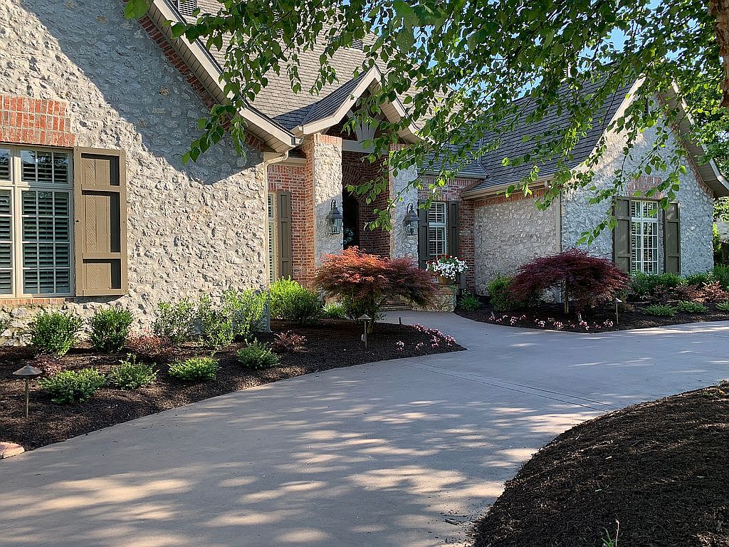6 W Razorback Rd, Rogers, AR 72758 | Zillow