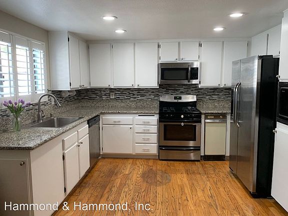 5th image of 21535 Erwin St Unit 125