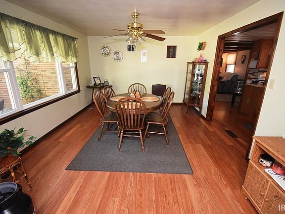 3rd image of 2259 Wilshire Dr