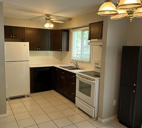3rd image of 2385 Woodward Ave #36