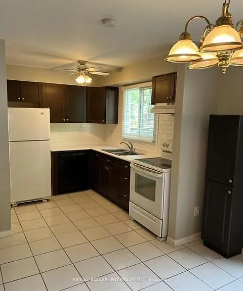 2385 Woodward Ave #36 — Photo 3
