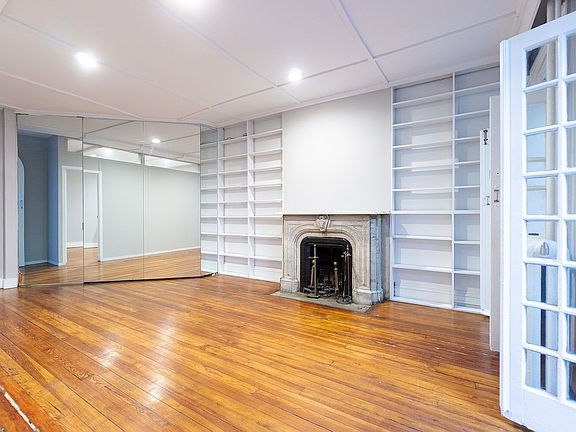 5th image of 412 W 47th St #1
