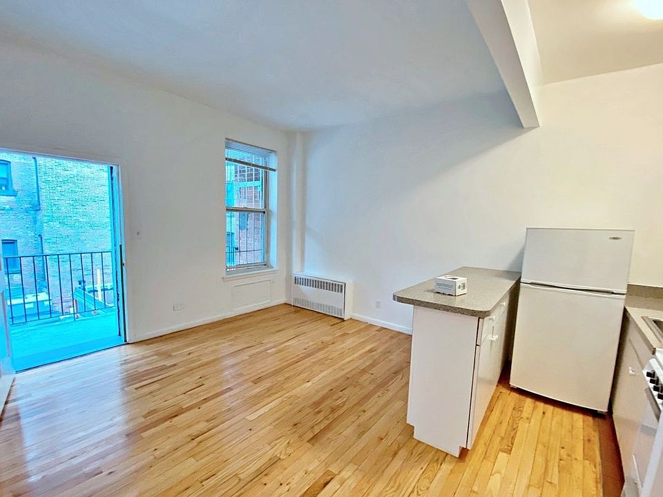 1st image of 70 W 71st St APT 3G