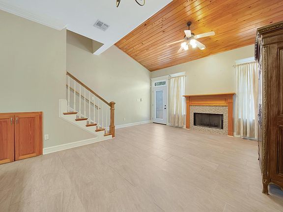 2nd image of 400 W Brentwood Blvd #39