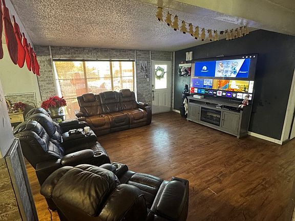 3rd image of 908 Bronstad Dr