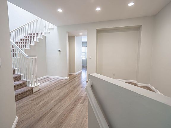 5th image of 23420 Waterway Ln Unit 12