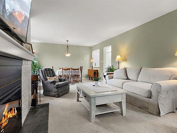 4th image of 2286 Henry Ave #204
