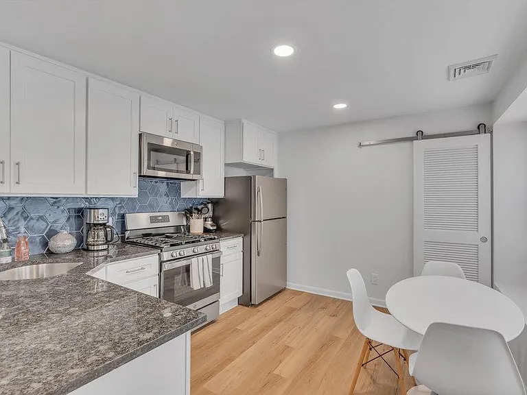 506 Brinley Ave #2 — Photo 15