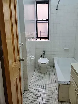 Rented by Manhattan Flats | media 18