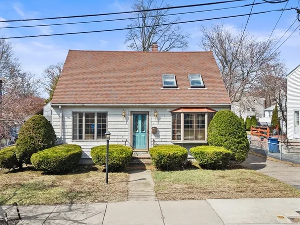 14 Manila Ave, Hyde Park, MA 02136