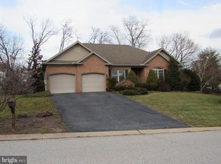 1321 Bee Jay Dr, York, PA 17404