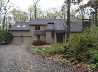 45 Breeds Hill Pl, Wilton, CT 06897