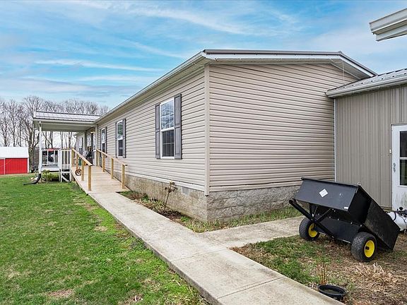 2nd image of 1926 Fairview Rd