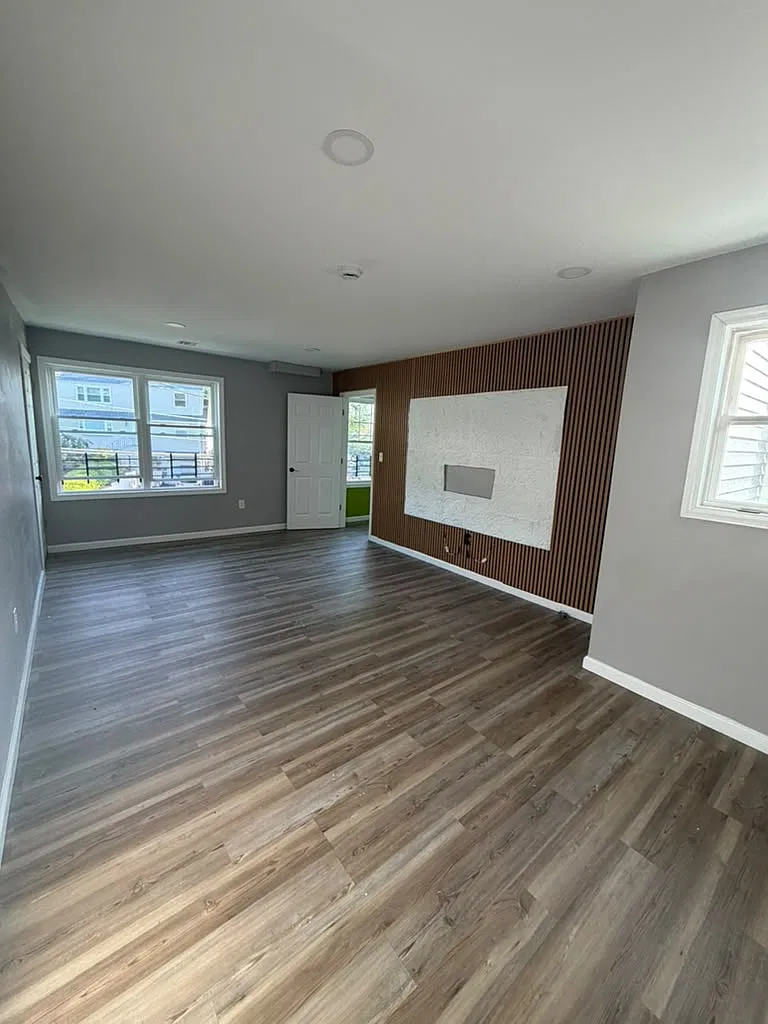 3 bed, $3,100 — Photo 1
