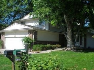 5757 S Lansing Ct, Englewood, CO 80111