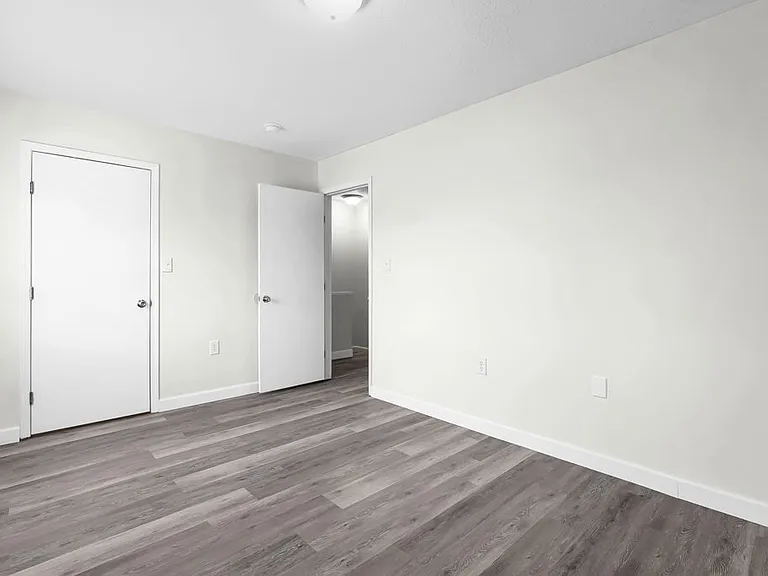 Morgan Glen — Photo 19