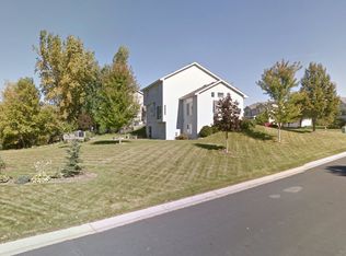 9280 Preserve Trl, Woodbury, MN 55125