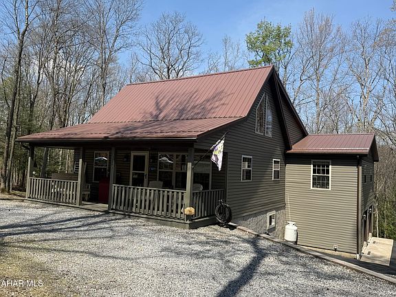 2nd image of 270 Red Oak Rd