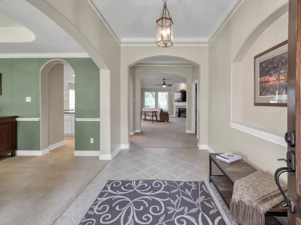 40 Laguna Rd, Montgomery, TX 77356