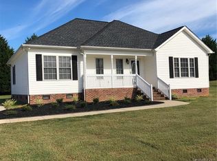 321 Sweetbay Ln, York, SC 29745